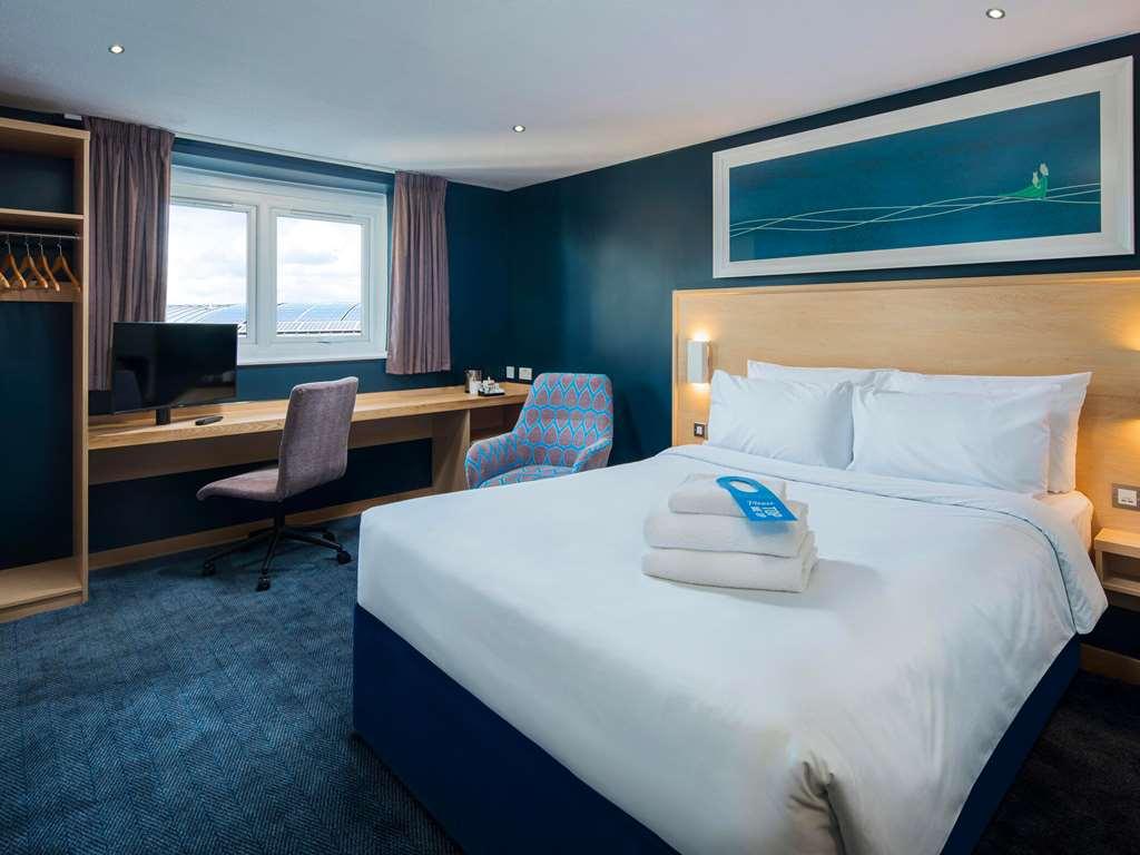 Travelodge Cardiff M4 Zimmer foto